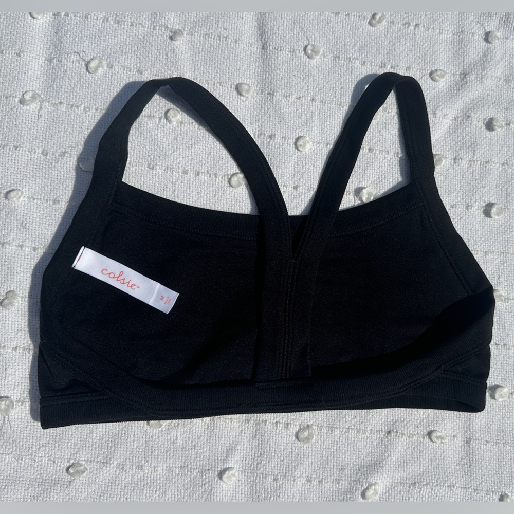 *FREE W PURCHASE* Colsie Sports Bra - Size M